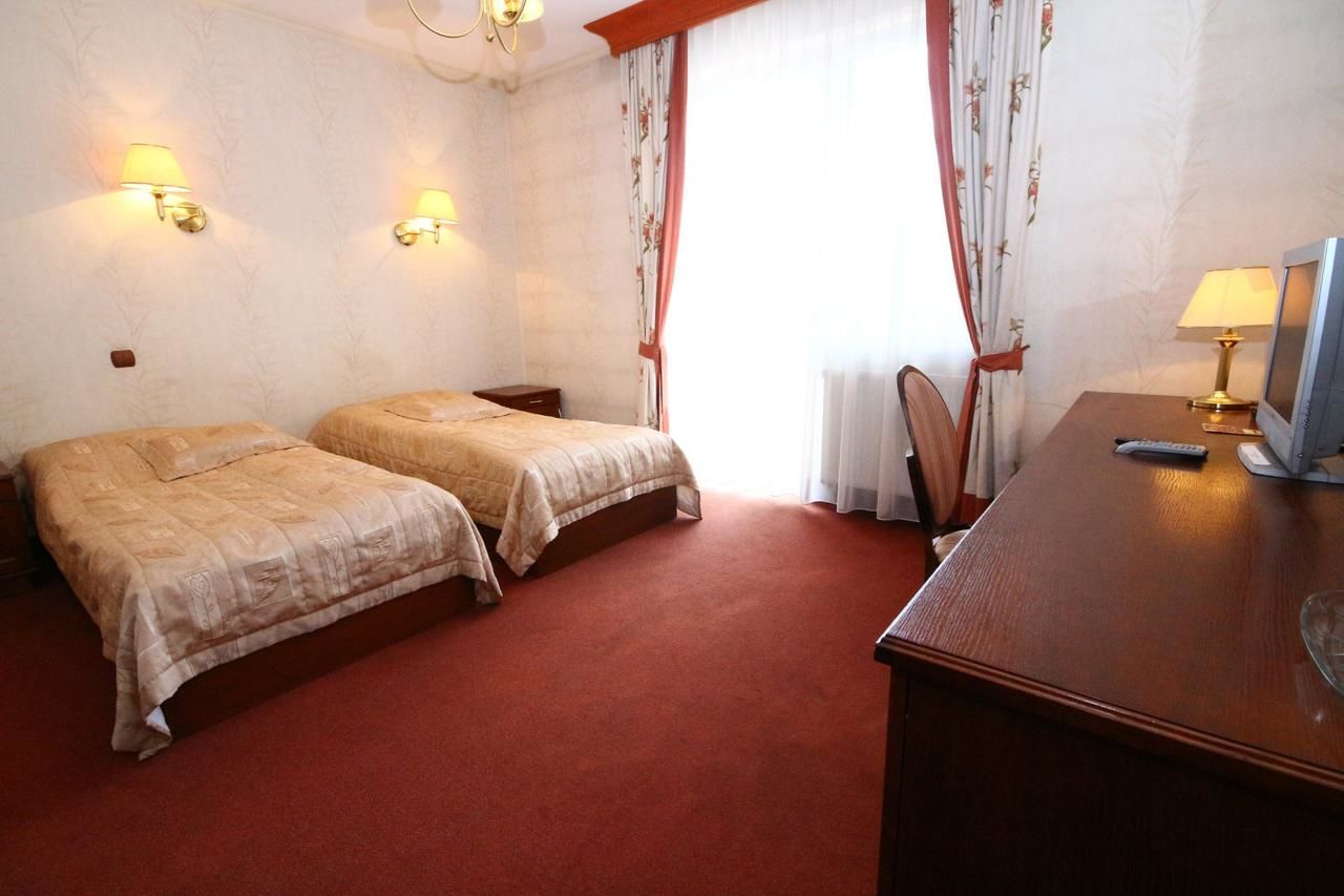 Отель Restauracja i Pokoje Gościnne Verde Сокулка
