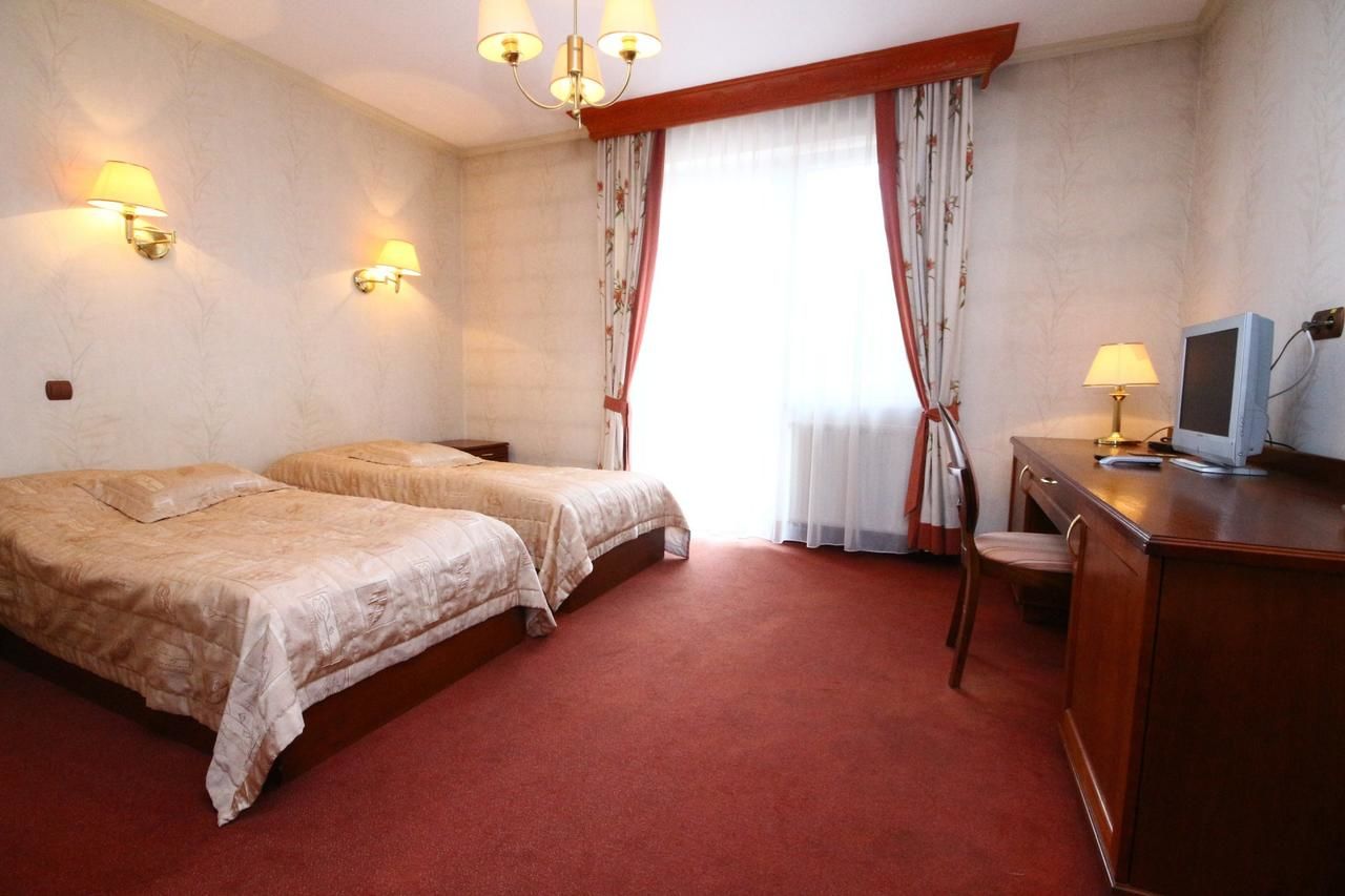 Отель Restauracja i Pokoje Gościnne Verde Сокулка