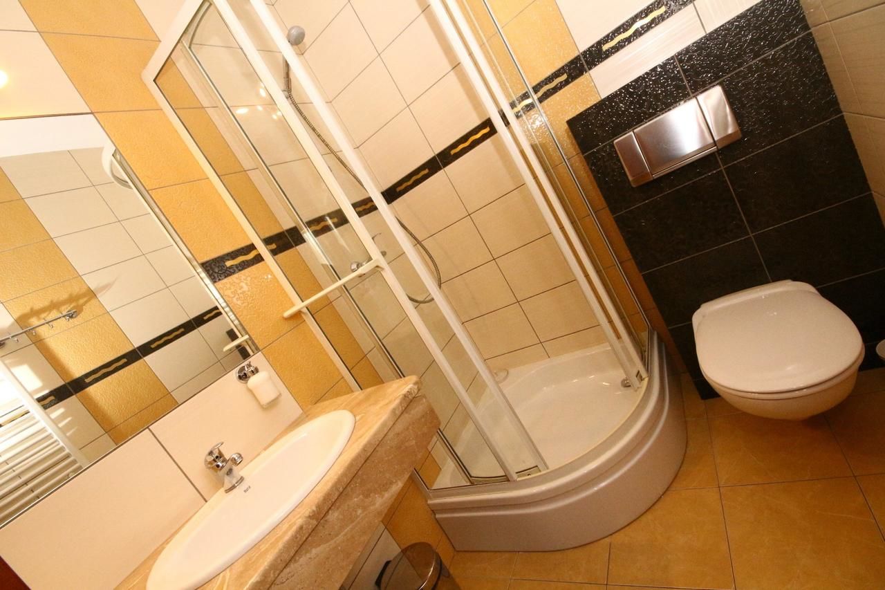 Отель Restauracja i Pokoje Gościnne Verde Сокулка