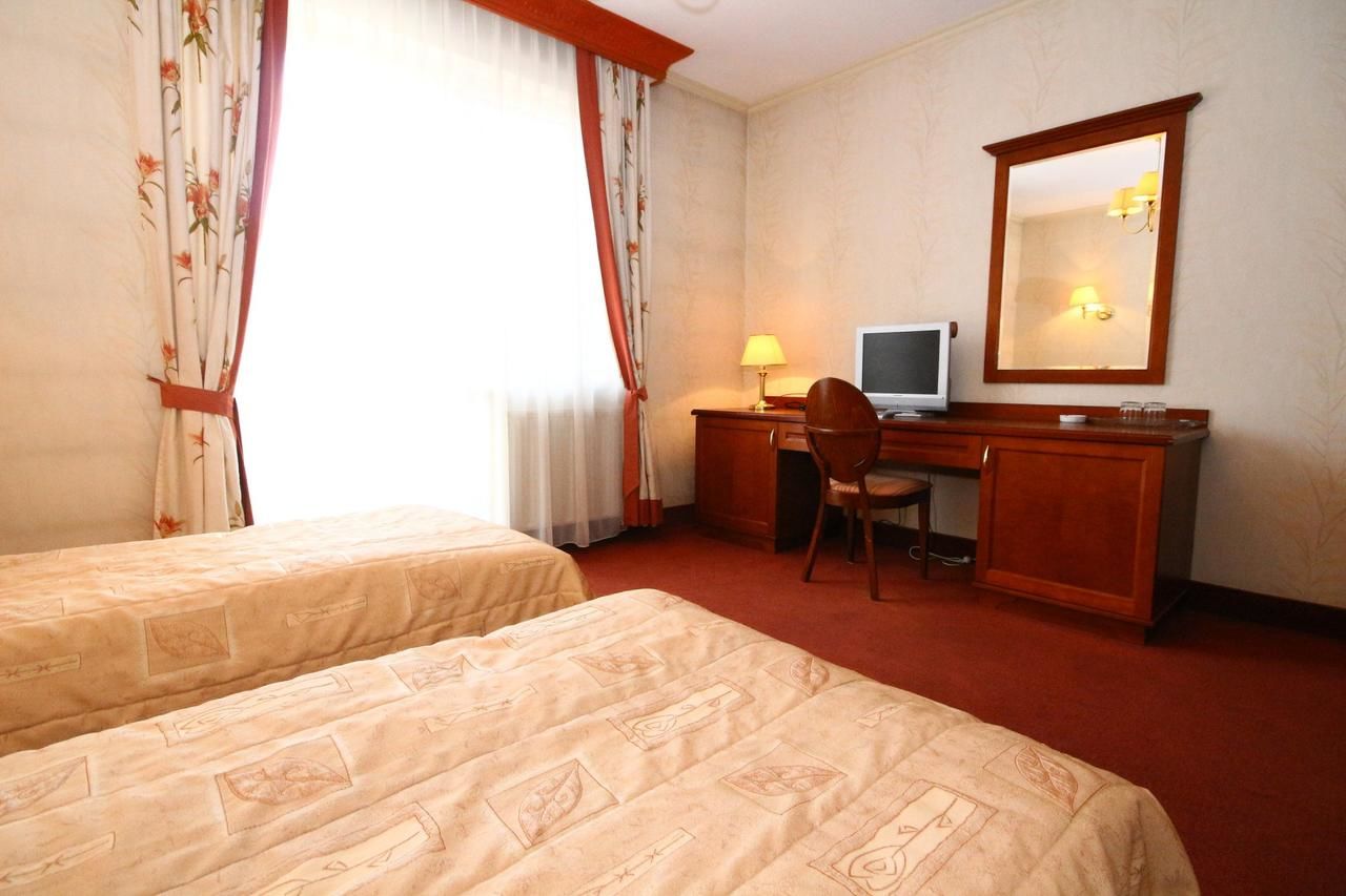 Отель Restauracja i Pokoje Gościnne Verde Сокулка